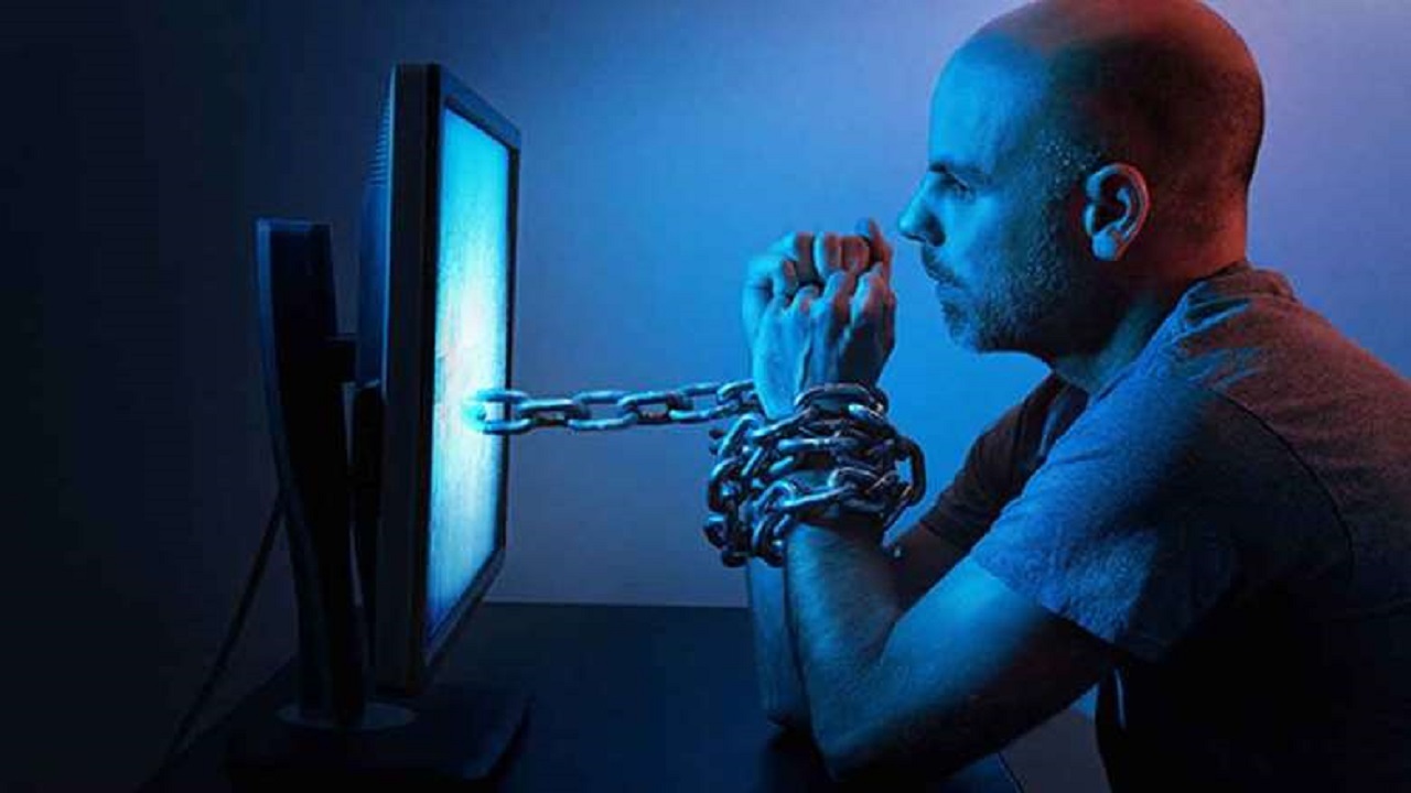 علائم اعتیاد اینترنتی