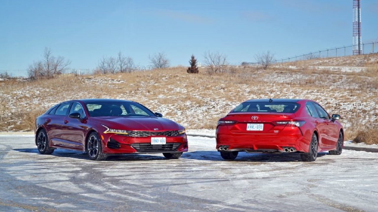 مقایسه تویوتا کمری AWD با کیا K5 AWD