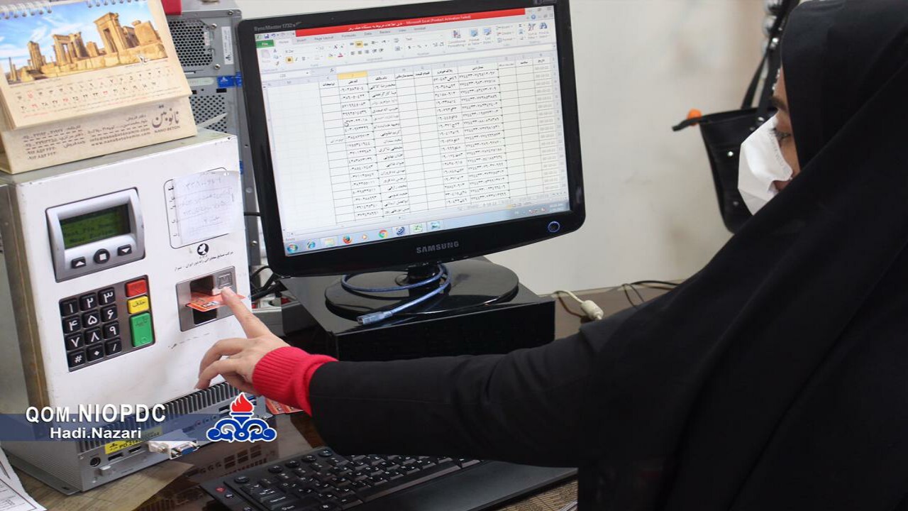 بازیابی رمز بیش از ۴۰۰ قطعه کارت هوشمند سوخت در قم