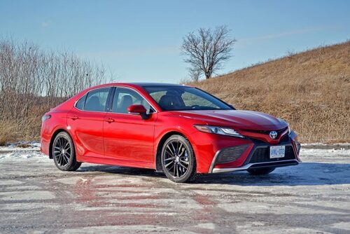 مقایسه تویوتا کمری AWD با کیا K5 AWD
