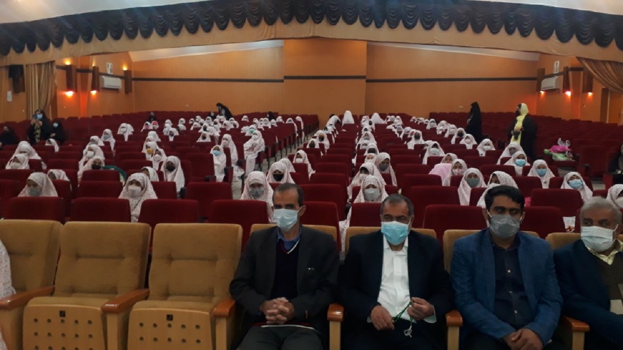 برگزاری جشن تکلیف دانش آموزان منطقه الله آباد