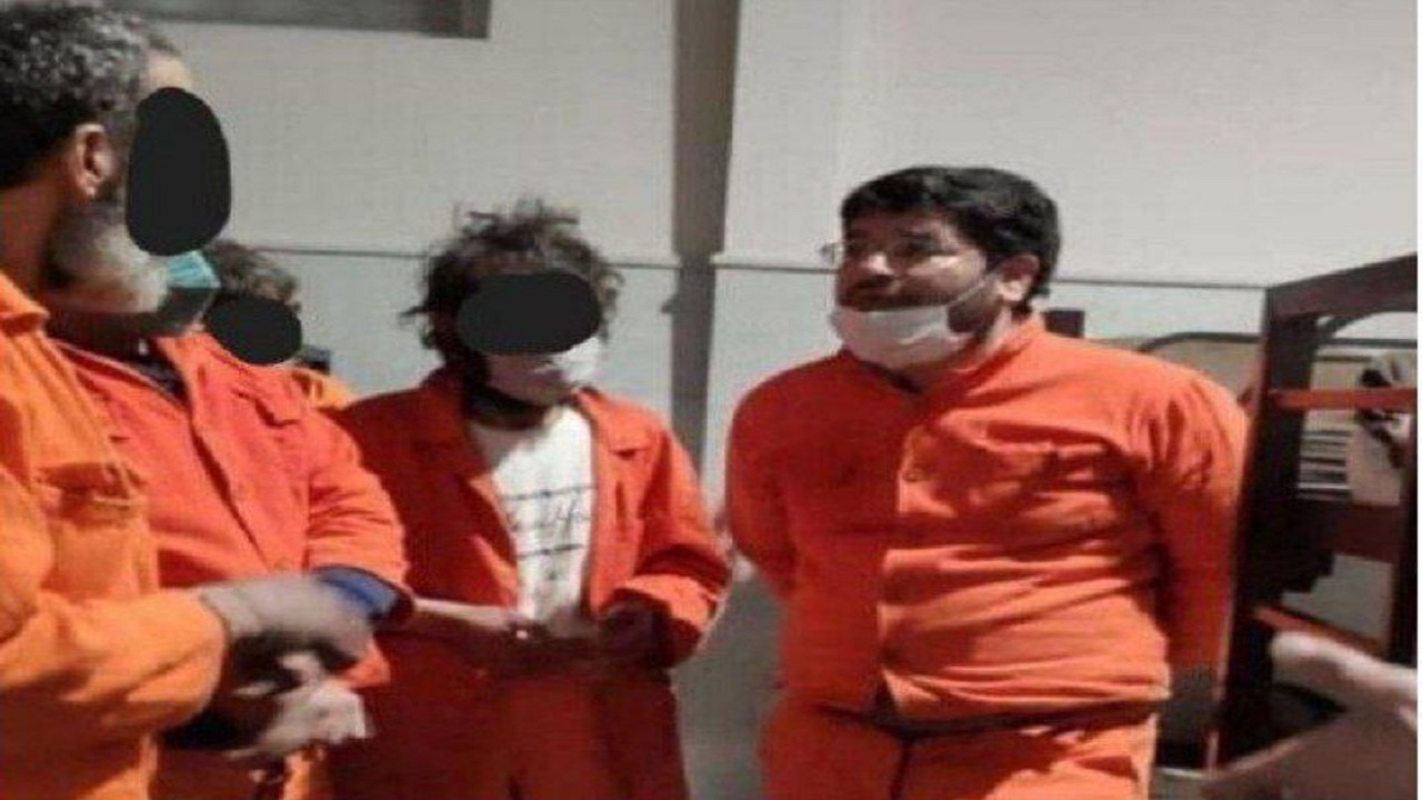 ظاهر متفاوت معاون شهردار مشهد در میان کارتن‌خوابها