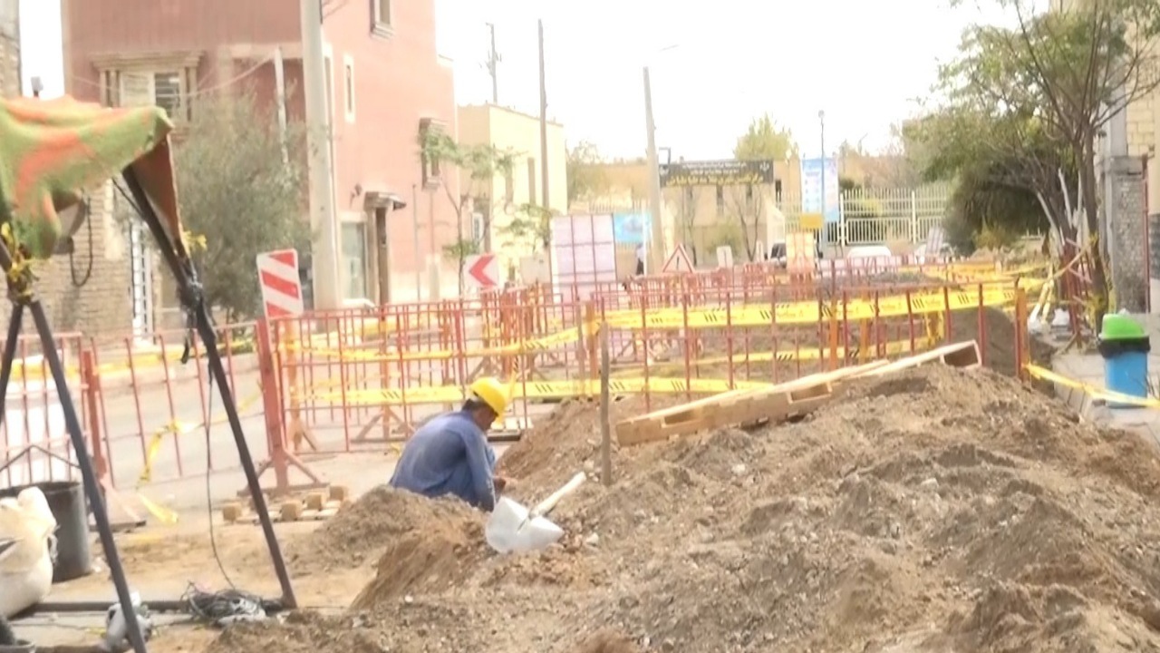 نبود شبکه تصفیه خانه فاضلاب در شهر گل و گلاب قمصر