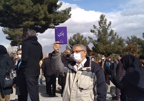 'گزارش تصویری از خاکسپاری زنده&zwnj;یاد علی اشرف نوبتی(پرتو کرمانشاهی)