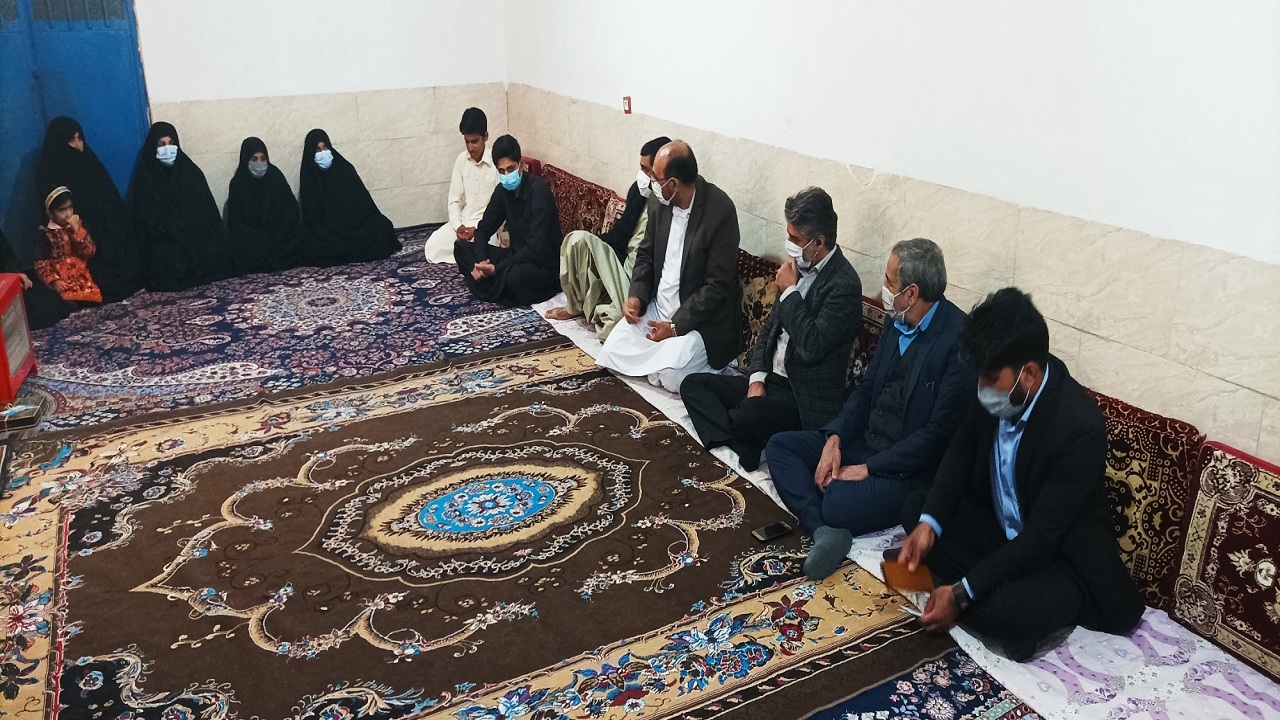 دیدار مدیر کل بنیاد شهید و امور ایثارگران کرمان با خانواده معظم شهدا