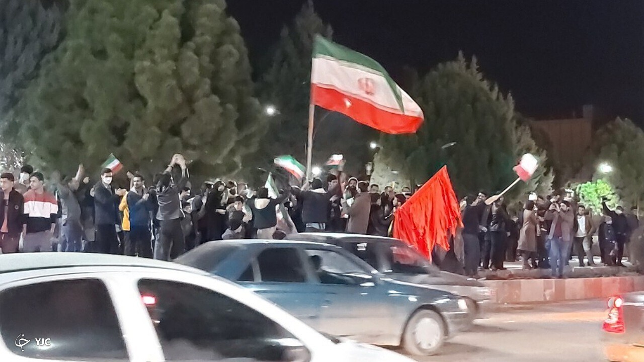 شادی دیار کریمان در صعود ایران به جام جهانی+ عکس و فیلم