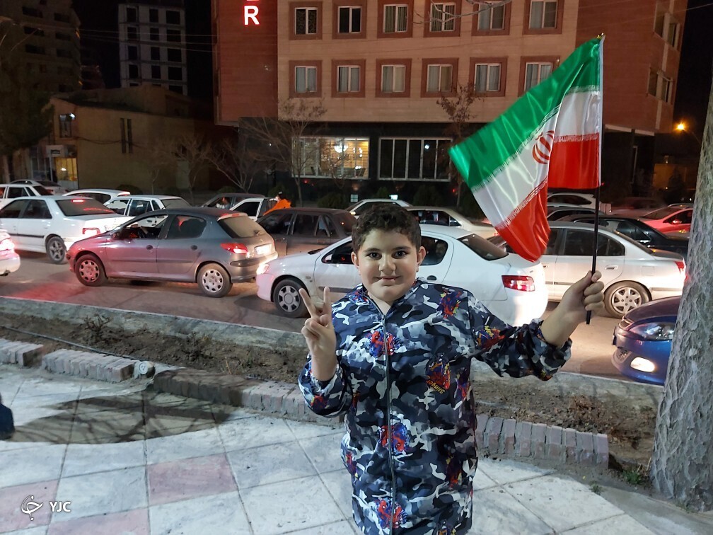 شادی مردم کرمان به مناسبت صعود ایران به جام جهانی