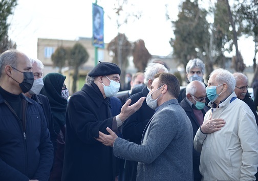 حضور اهالی فرهنگ و هنر در مراسم خاکسپاری &laquo;پرتو کرمانشاهی&raquo;
