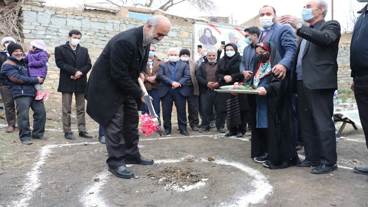 آغاز ساخت کتابخانه عمومی در روستای اشترمل تویسرکان