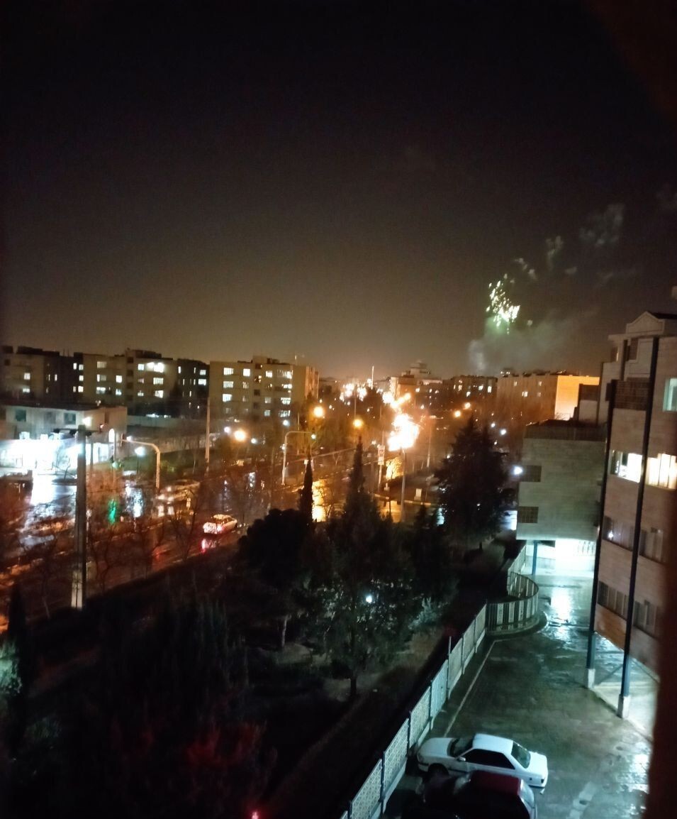 شادی شهروندان مشهدی، پس از صعود تیم ملی فوتبال به جام جهانی + تصاویر و فیلم