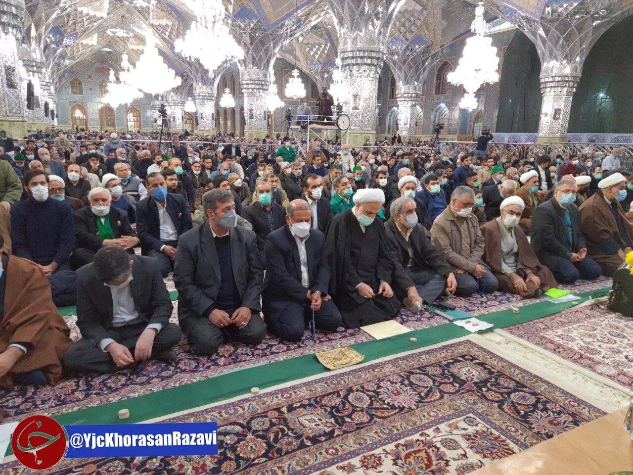 حضور رئیس قوه قضائیه در نمازجمعه مشهد+ عکس