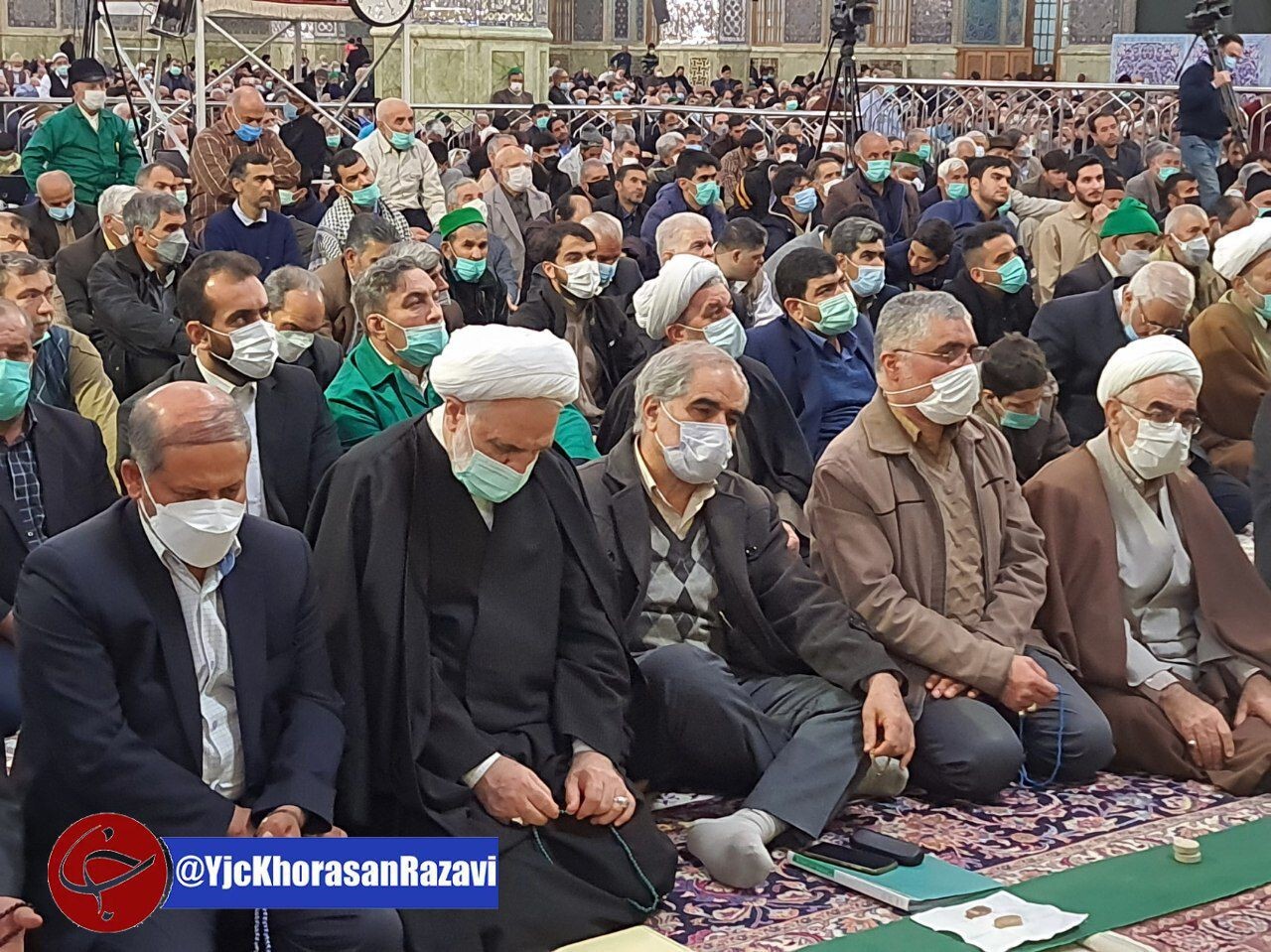 حضور رئیس قوه قضائیه در نمازجمعه مشهد+ عکس