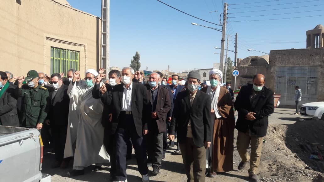راهپیمایی نمازگزاران خراسان رضوی در حمایت از مردم مظلوم یمن