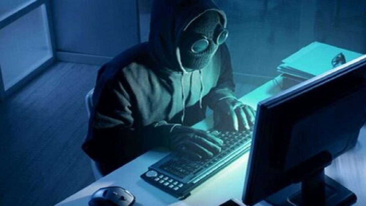 هویت‌های غیر واقعی آسیب بزرگ فضای مجازی است