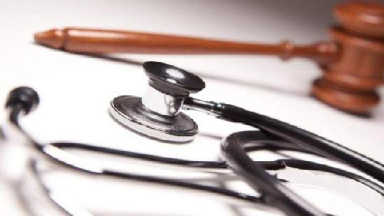 محکومیت پزشک متخلف در شهرکرد به پرداخت جزای نقدی