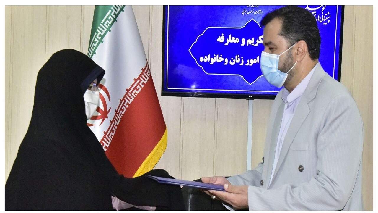 بانوان در جایگاه واقعی خود هستند