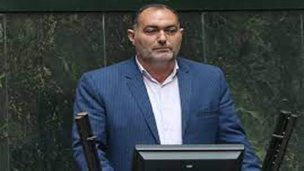 انتقاد از فاصله معنا دار برخورداری از زیرساخت‌های حوزه انتخابیه