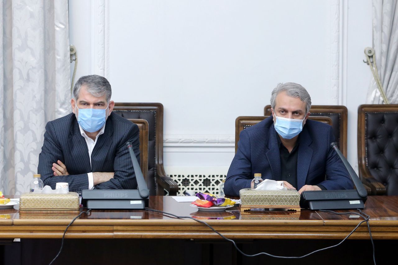 بازار اقلام اساسی به دو وزیر سپرده شد؛ گام اول کاهش نرخ گوشت و برنج