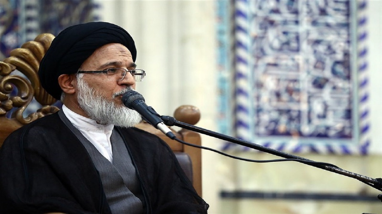 بعثت پیامبر اسلام (ص) نعمت عظیم خداوند برای تمام جوامع بشری است
