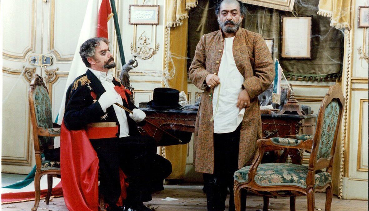 نمایی از فیلم حاجی واشنگتن ساخته علی حاتمی