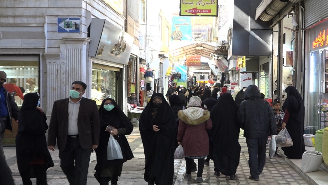 بازارها شلوغ، مراکز واکسیناسیون خلوت