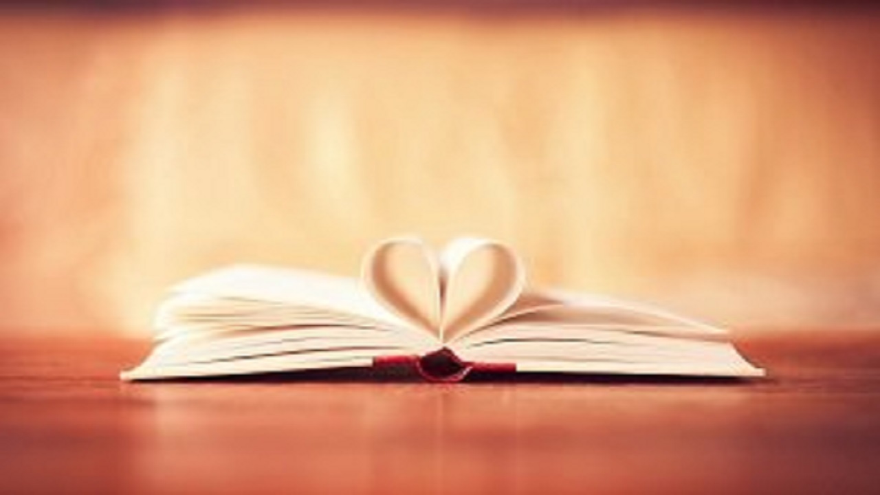 فضای فرهنگی جامعه مان بسیار دلسردکننده است