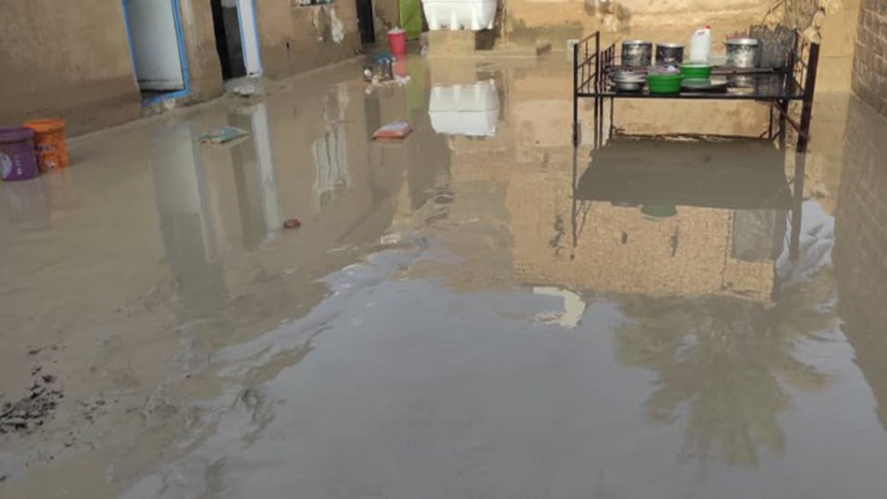 خدمات‌ رسانی به مناطق سیل‌زده جنوب با جدیت دنبال می‌شود