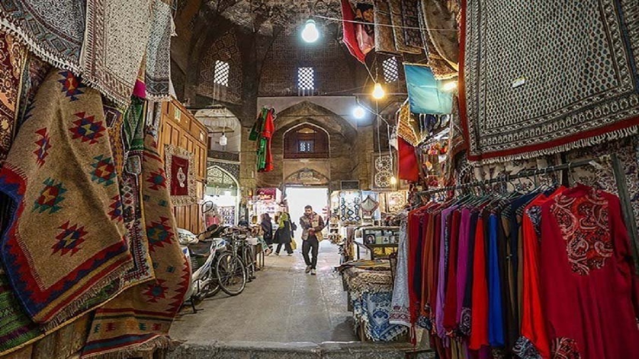 بازاری به جا مانده از دوران صفوی در قالب تصاویر