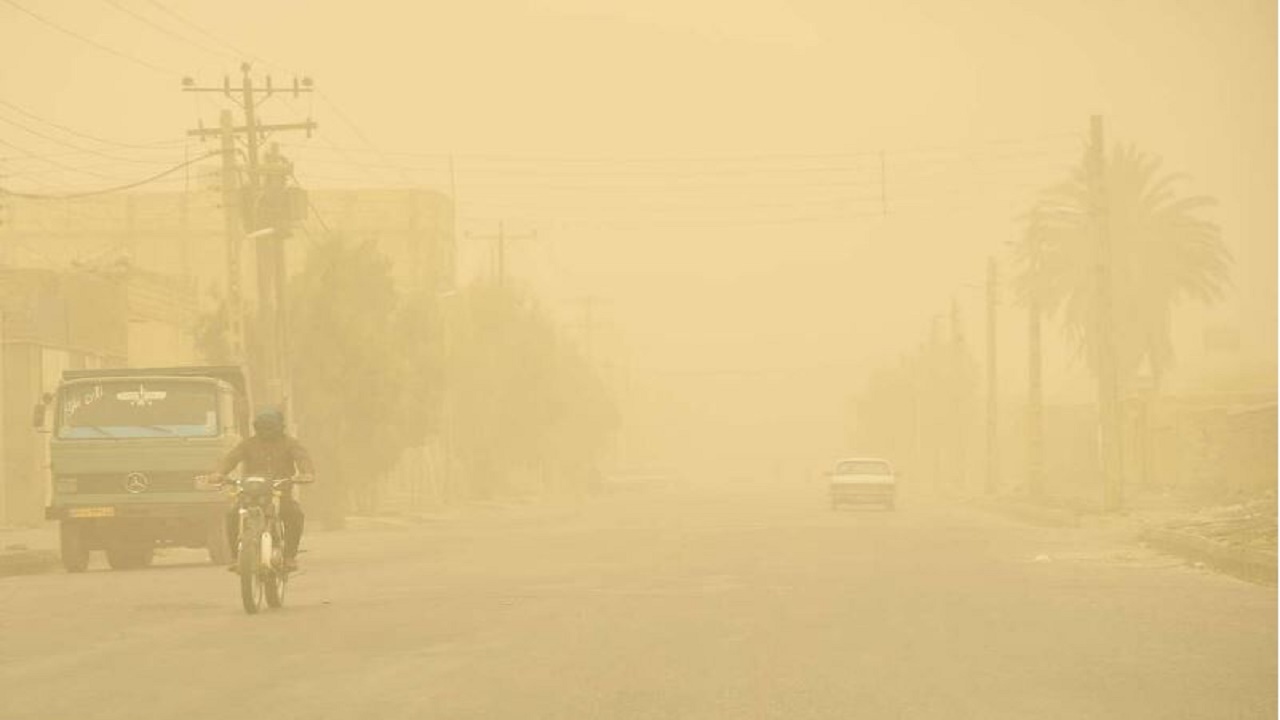 تداوم باد و توفان در سیستان و بلوچستان