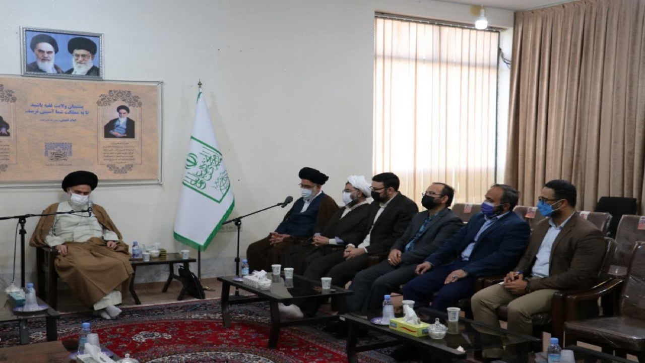 دیدار مسئولان دانشگاه پیام نور قم با رئیس جامعه مدرسین