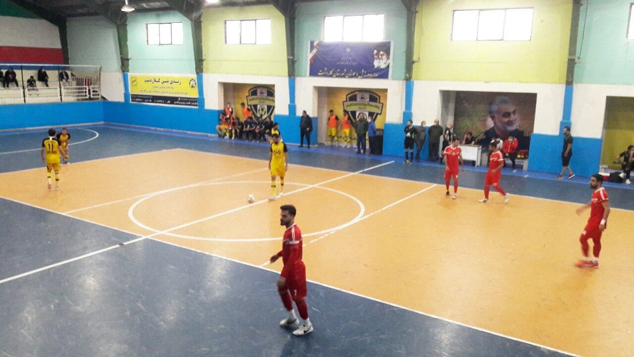بازی مرگ و زندگی برای شهروند