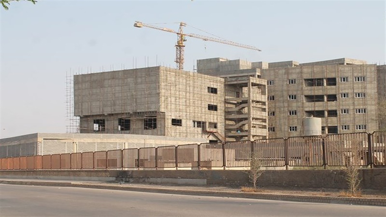 کوتاهی در ساخت و تکمیل بیمارستان عنبرآباد