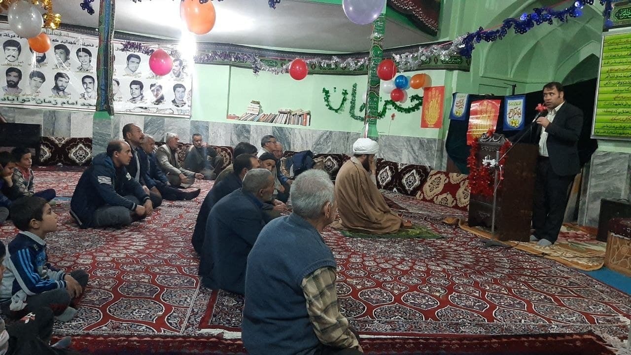 شادمانی اهالی روستای توآباد در شب میلاد امام حسین (ع) + فیلم و تصاویر