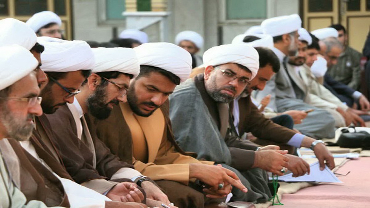 نشست عیدانه طلاب جنوب فارس در لامرد