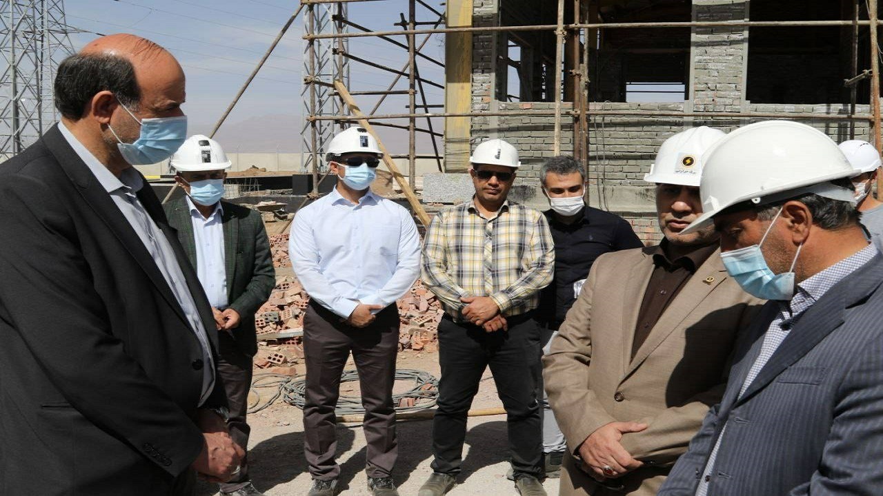 بهره برداری از واحد نخست نیروگاه برق زرند