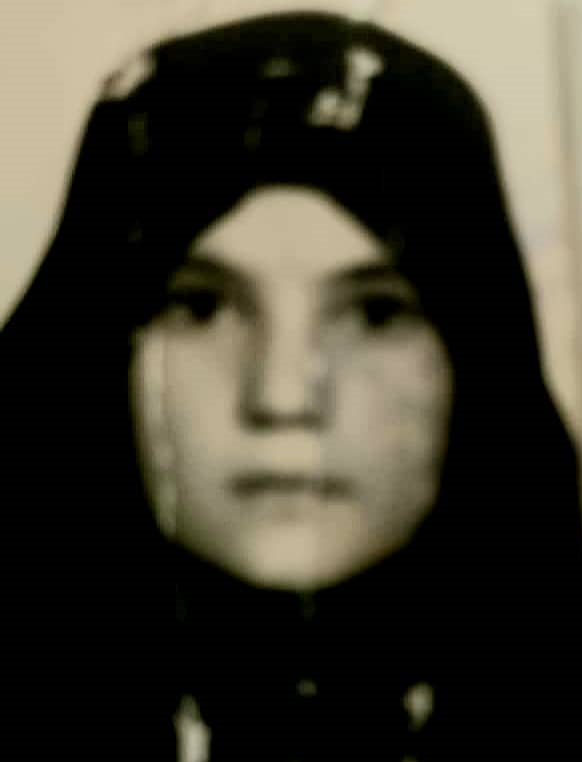 دختری که پایش در مدرسه جا ماند