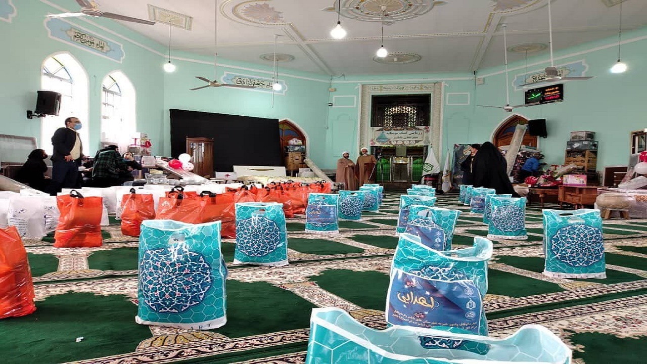 اهدای ۵۰۰ بسته معیشتی و ۱۴ سری جهیزیه در بابلسر و فریدونکنار