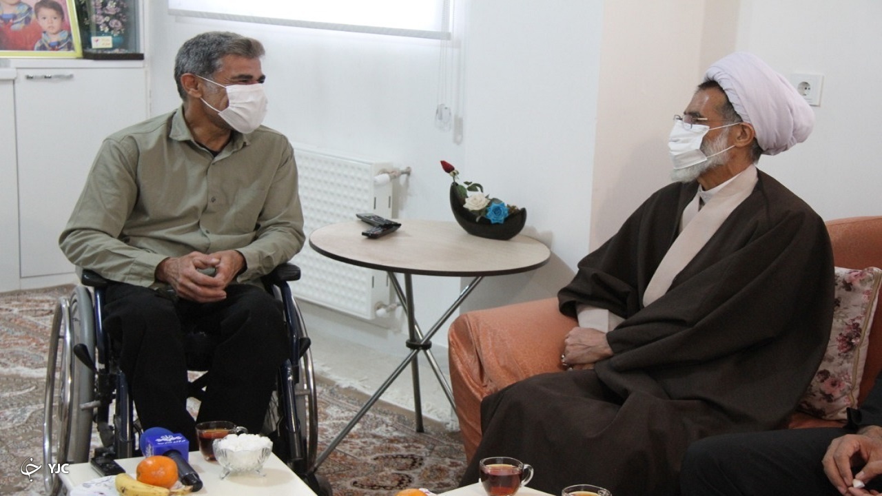 تجلیل نماینده ولی فقیه در چهارمحال و بختیاری از جانبازان و ایثارگران