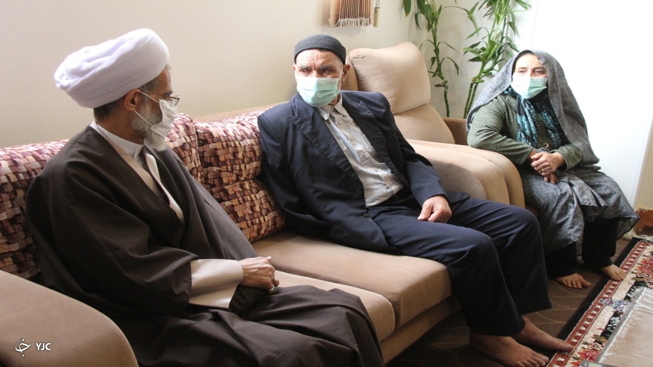 تجلیل نماینده ولی فقیه در چهارمحال و بختیاری از جانبازان و ایثارگران