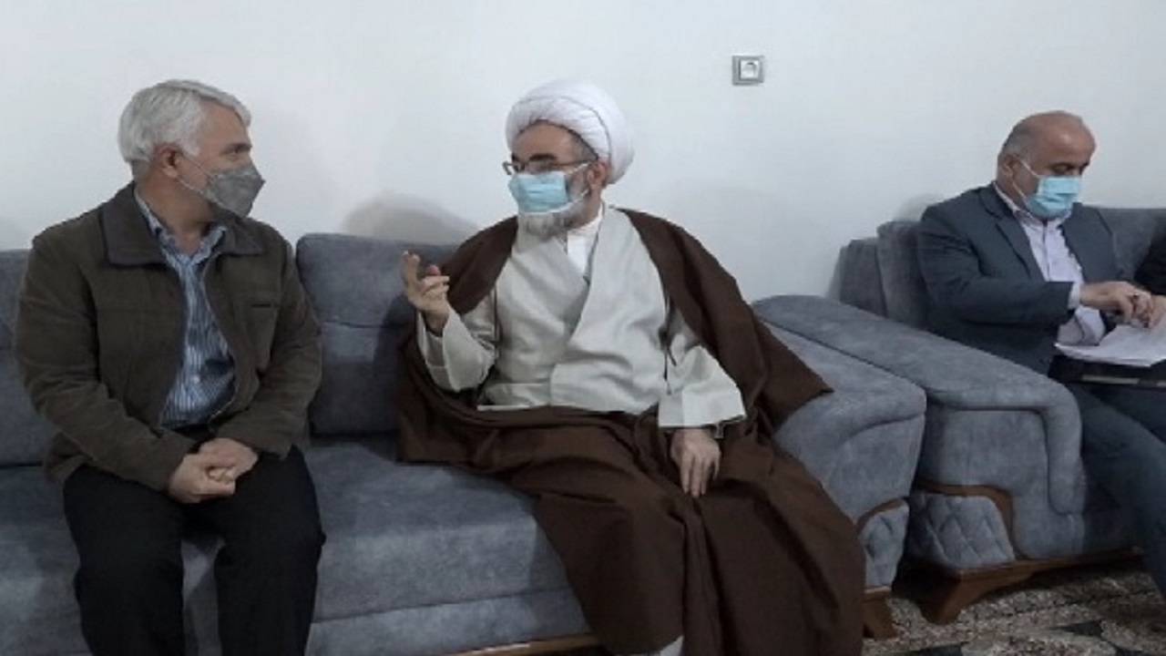 دیدار نماینده ولی فقیه در گیلان با ۳ جانباز دوران دفاع مقدس