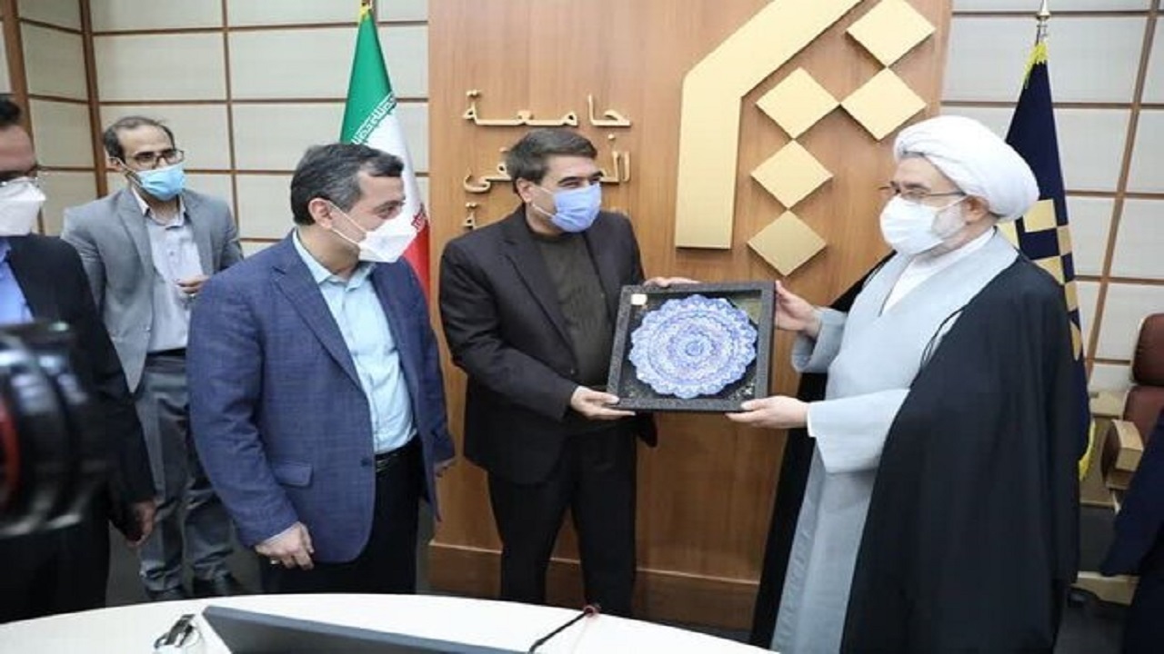 جامعه المصطفی و وزارت بهداشت تفاهمنامه همکاری امضا می‌کنند