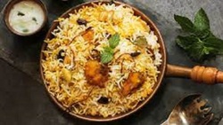 طرز تهیه باقلوای گل محمدی + فیلم