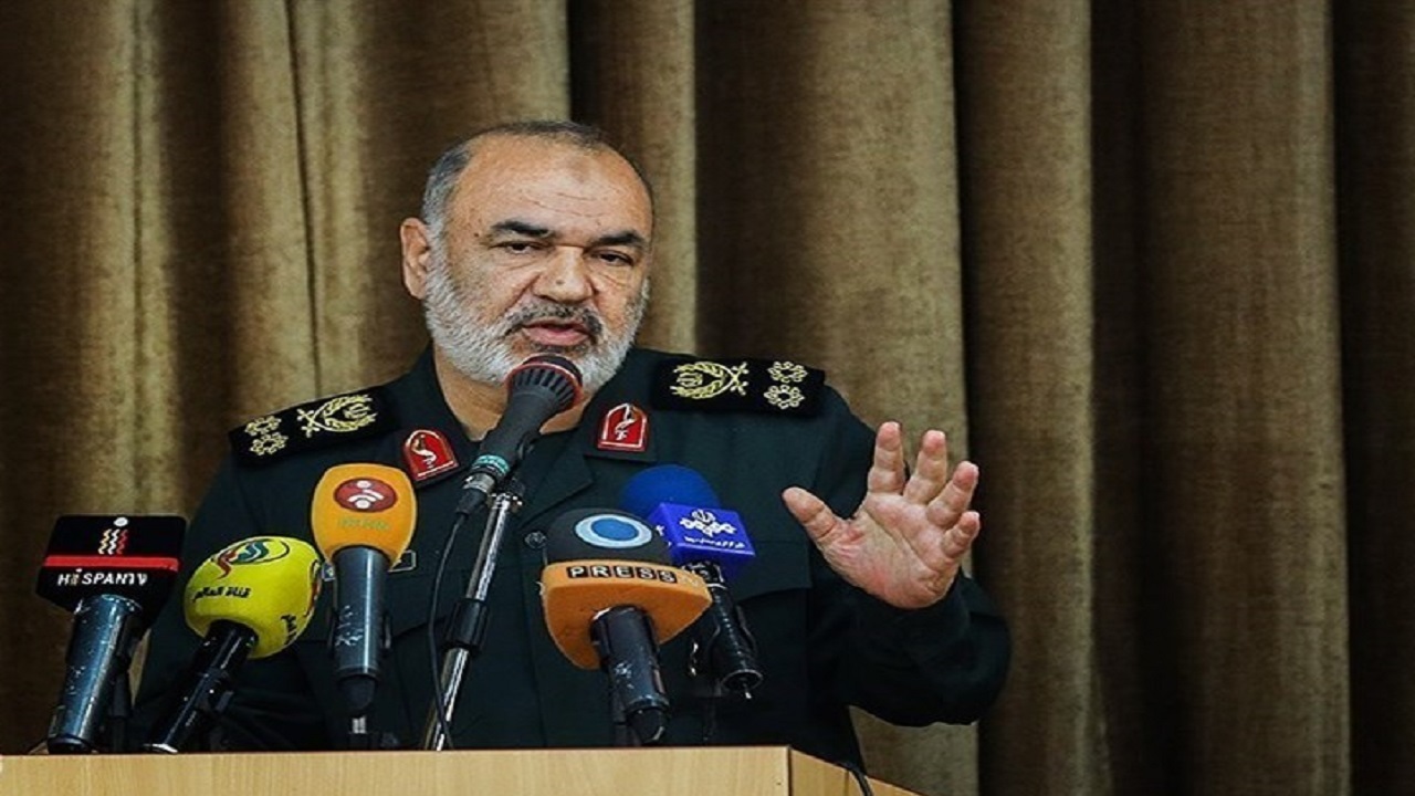 ایران اولین کشور مسلمانی است که ماهواره در فضا قرار می‌دهد