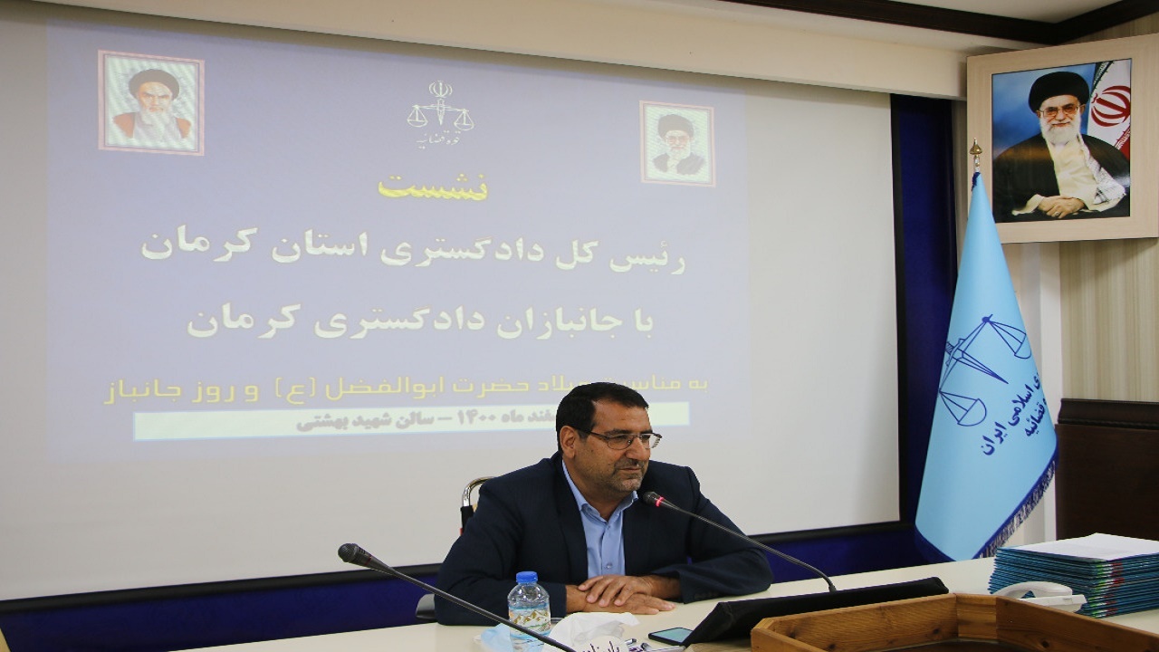 امضا تفاهم نامه بین بنیاد شهید ودادگستری کرمان