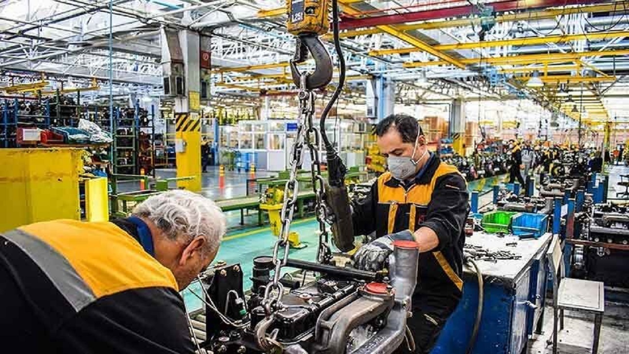 بانک‌های خصوصی برای توسعه صنعت سمنان همکاری کنند
