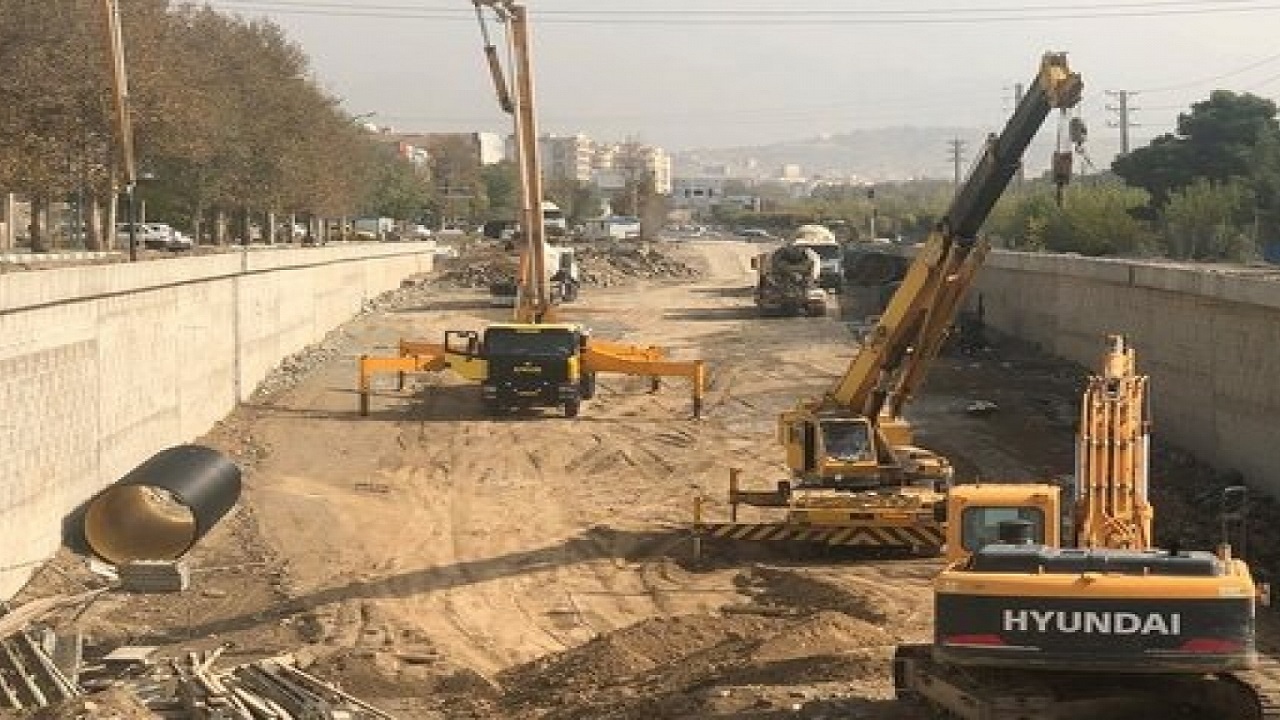 تقاطع ماهان-آزادی، از عجایب کرج