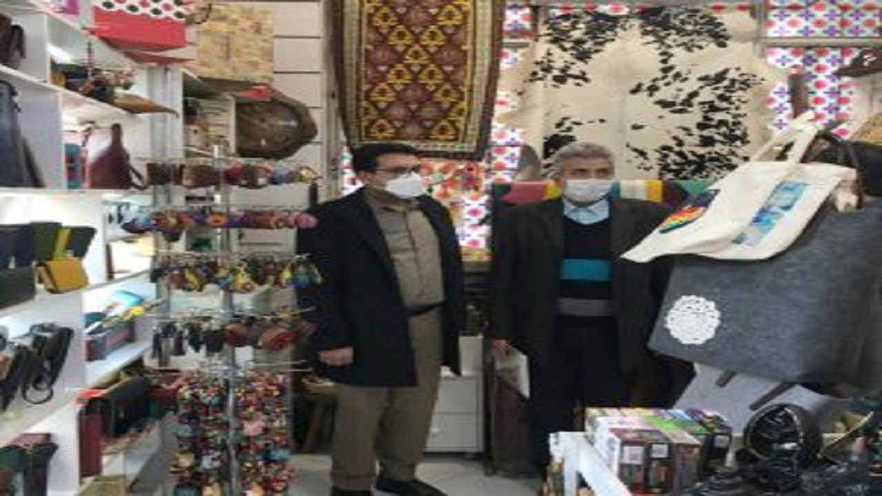 صدور دو مجوز فعالیت فروشگاه صنایع‌دستی برای اولین بار در قزوین