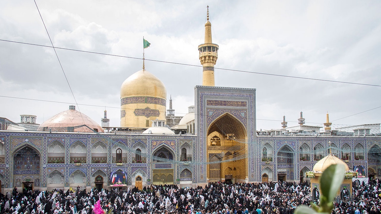 دل‌هایی که دخیل پنجره فولاد رضاست