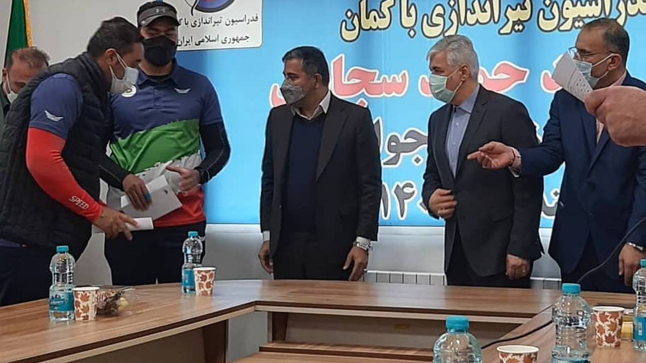 قدردانی  وزیر ورزش و جوانان از کماندار کرمانی 