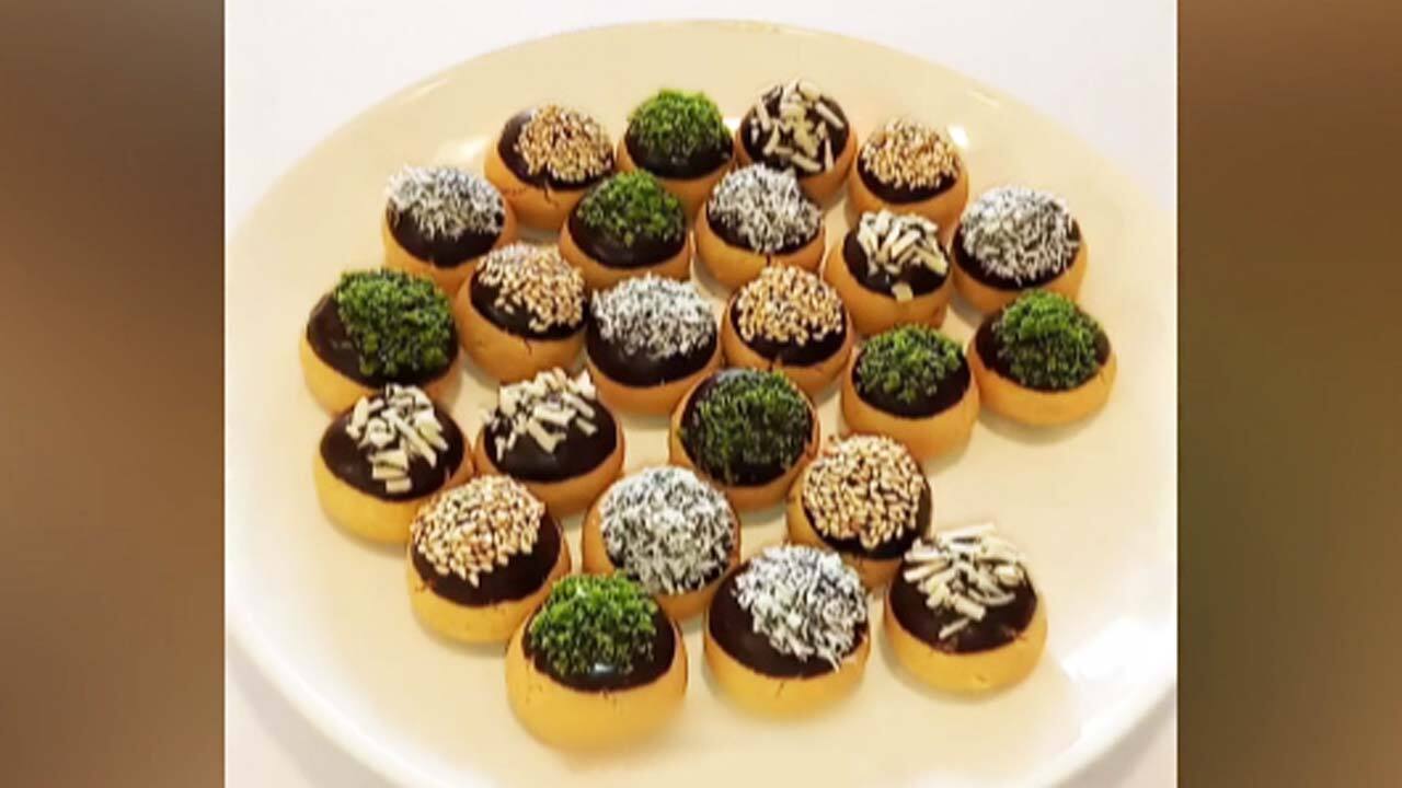 طرز تهیه شیرینی خانگی بدون فر برای ایام نوروز + فیلم